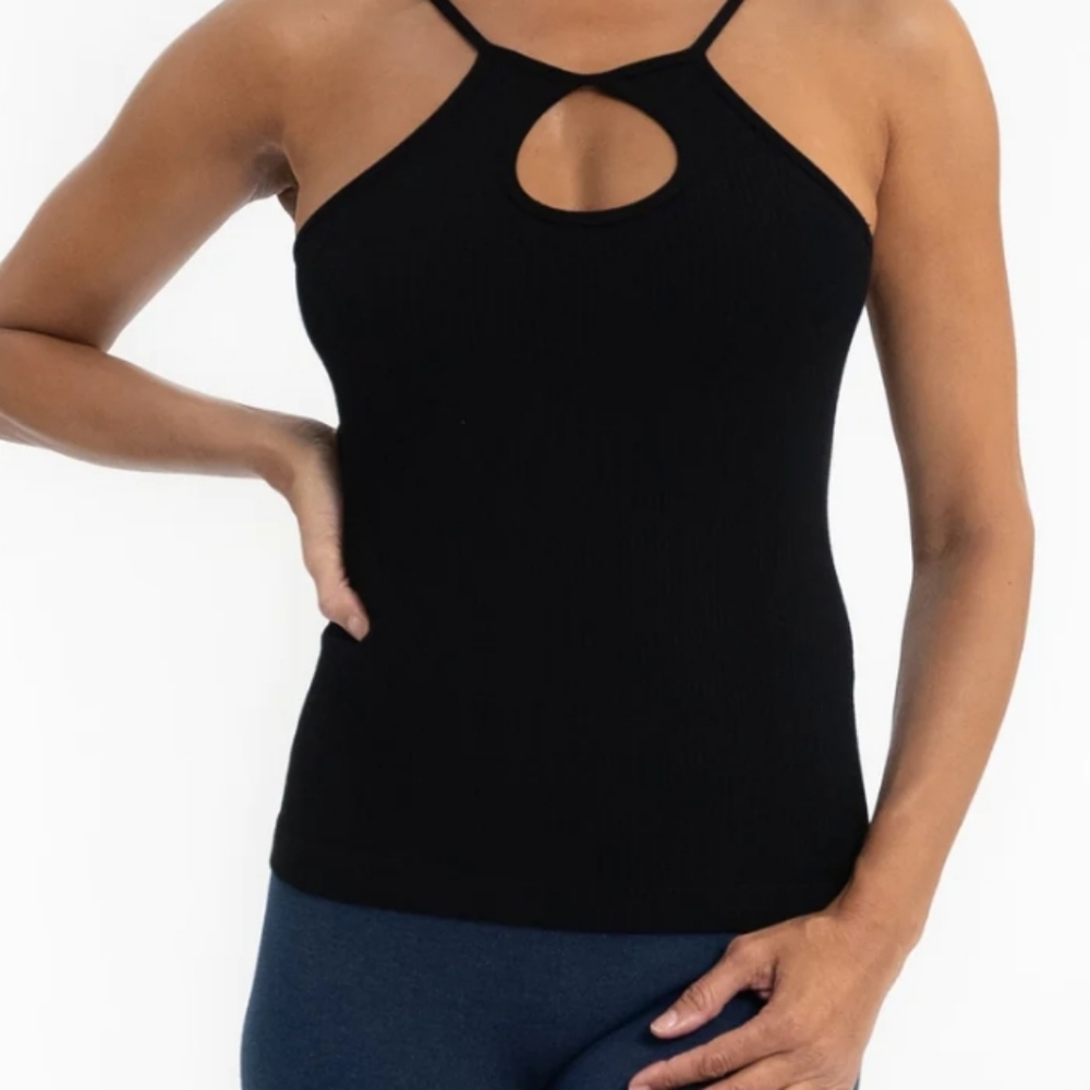 Elietian Ribbed Keyhole Cami - Picture 4 of 7